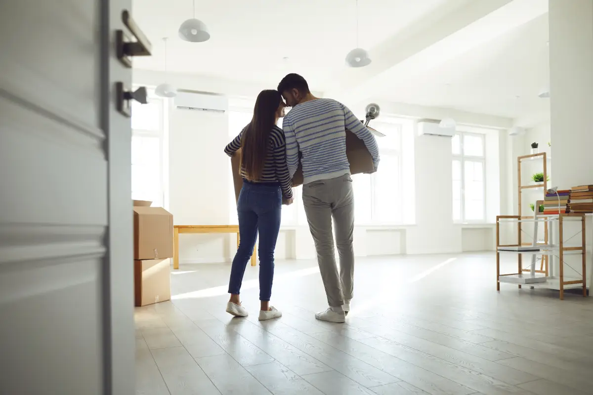 Beyond the Background Check: How West Palm Beach Landlords Spot Tenant Behavior Early